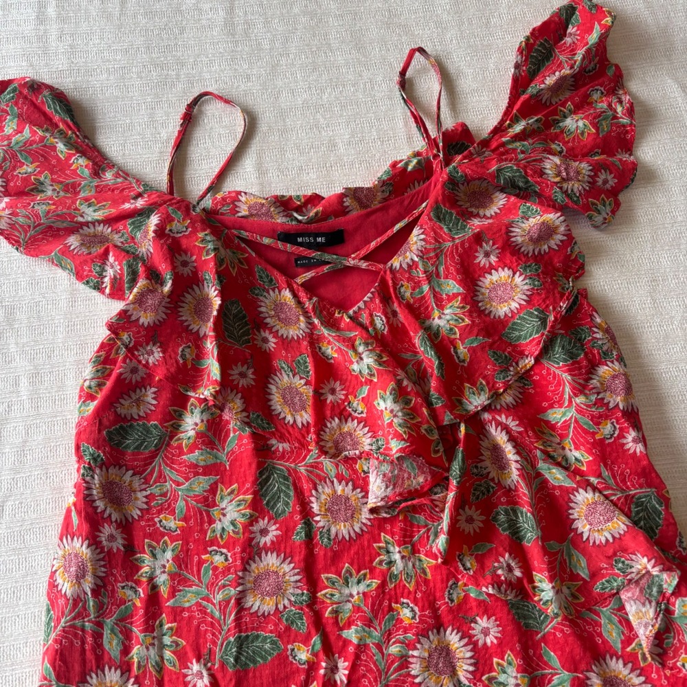 Vintage Y2K Miss Me Red Floral Cold Shoulder Ruffle‎ Blouse Sunflowers Small